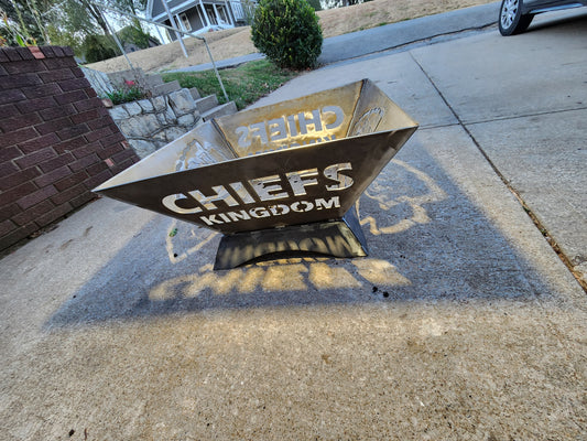 31" Chiefs Kingdom Firepit